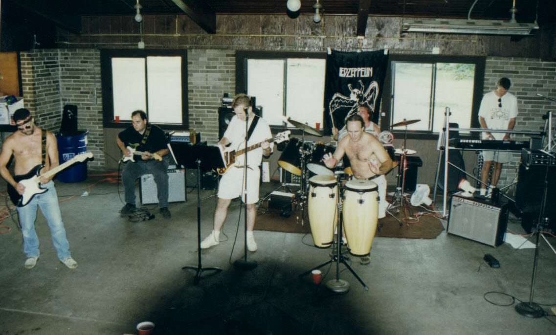wamba881997o.jpg